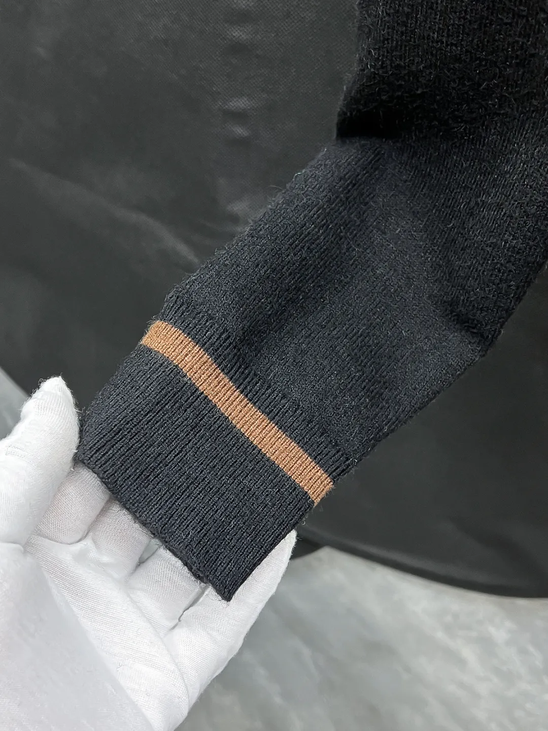 L Autumn and winter half-zip cashmere sweater Polo sweater, custom-made cashmere blended fabric, soft and waxy fabric, matte high-end texture, full three-dimensional texture of the body, keeping warm at the same time, great for spring and autumn alone, or layered with a jacket in winter, neat Polo lapel design, the collar shape is well-shaped, and it is not easy to turn out and collapse the collar; half-open metal zipper, Size: M‑XXXL